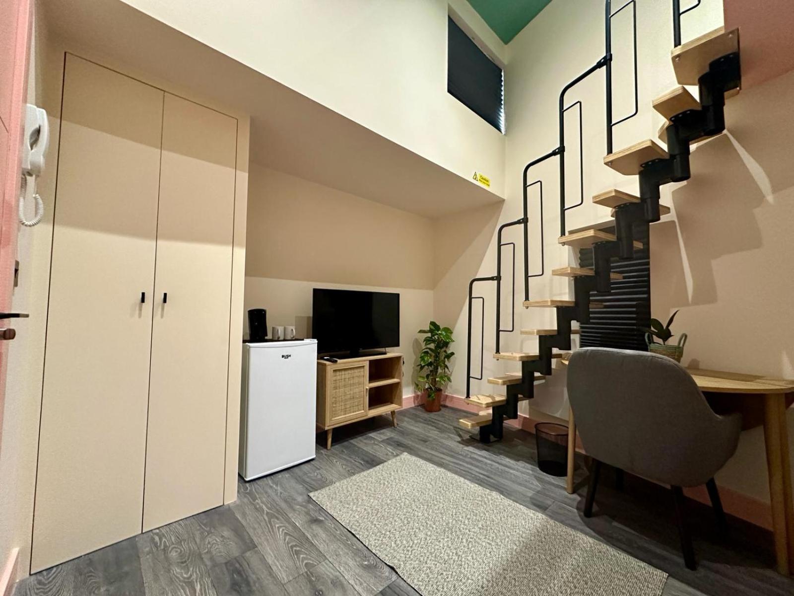 Cozy En-Suite Loft In Trendy Local Лондон Экстерьер фото