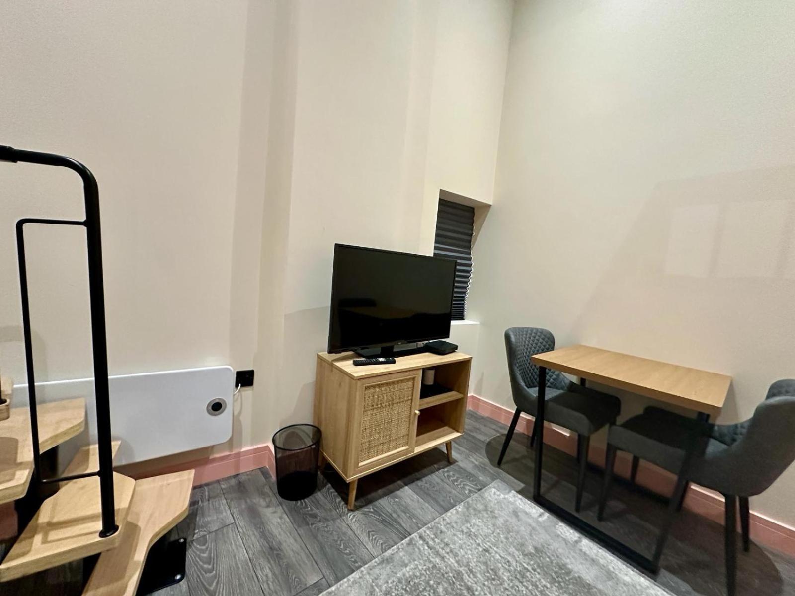 Cozy En-Suite Loft In Trendy Local Лондон Экстерьер фото