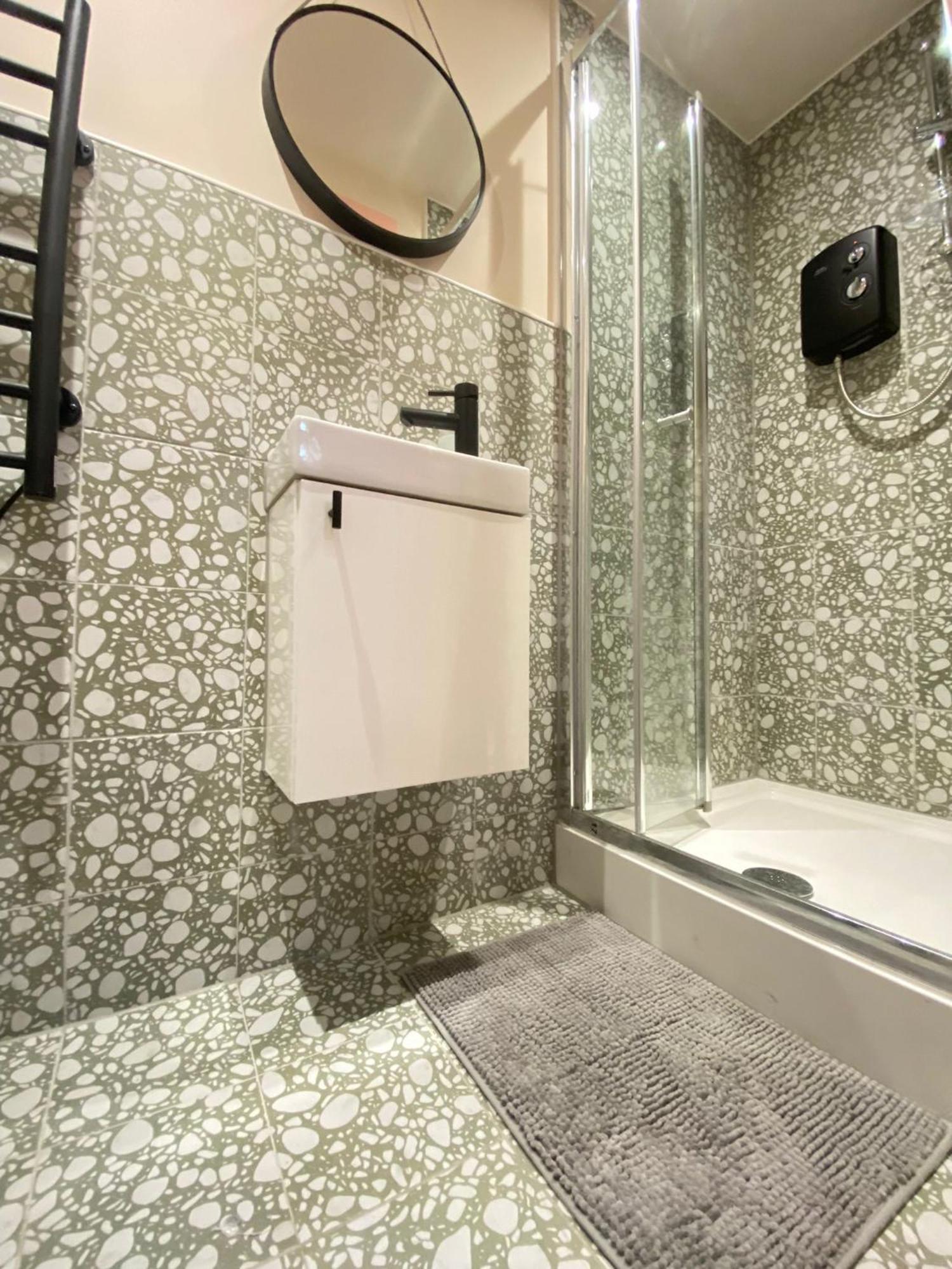 Cozy En-Suite Loft In Trendy Local Лондон Экстерьер фото